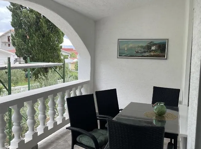 Bistra Near The Sandy - By Ta Leut Tourist Agency Daire *