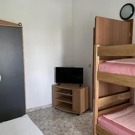 Bistra Near The Sandy - By Ta Leut Tourist Agency Apartment *