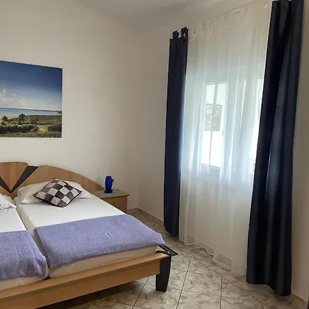 Bistra Near The Sandy - By Ta Leut Tourist Agency