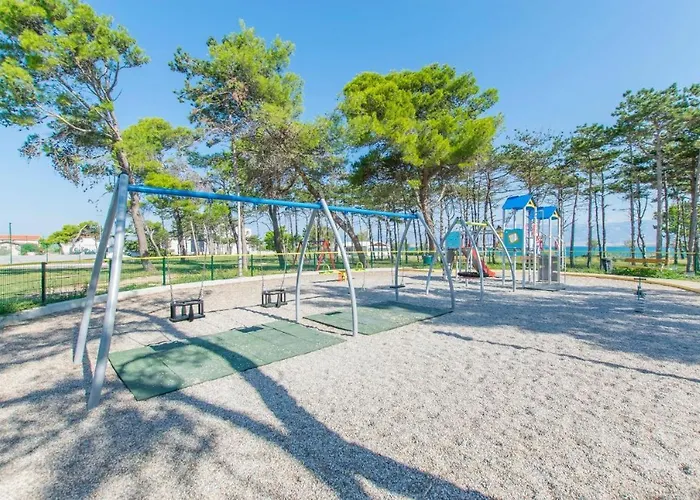 Bistra Near The Sandy - By Ta Leut Tourist Agency *